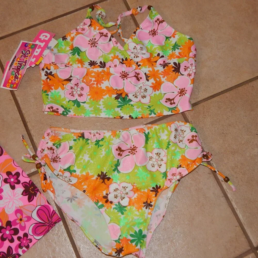 NWT ST. TROPEZ Shiny Floral 2 pc swim suit 18 1/2 XL